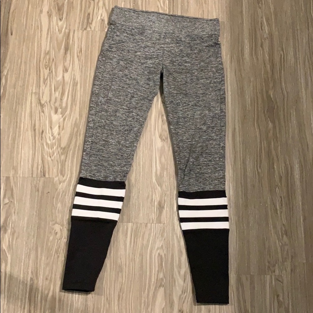 Bombshell sports wear leggings